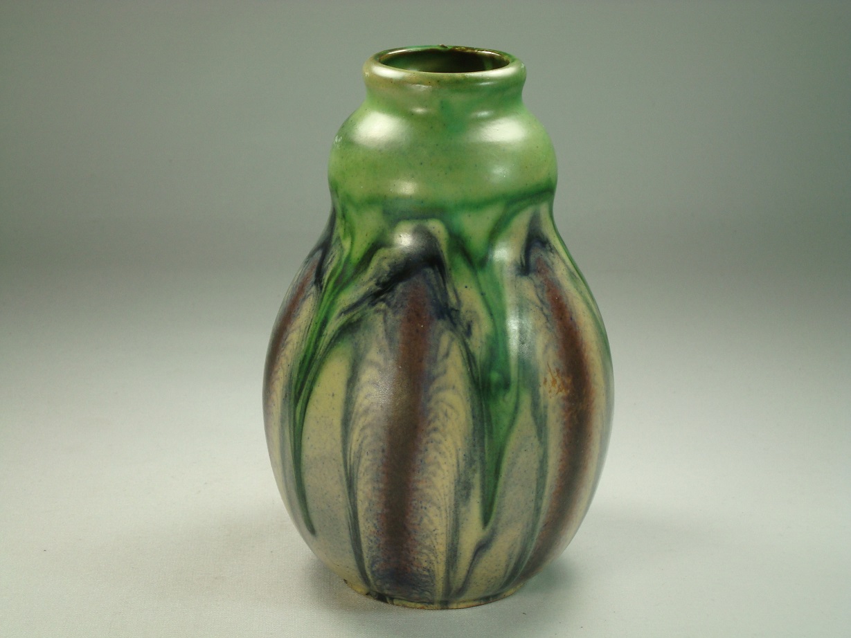 1920s Upsala Ekeby - Starkeld